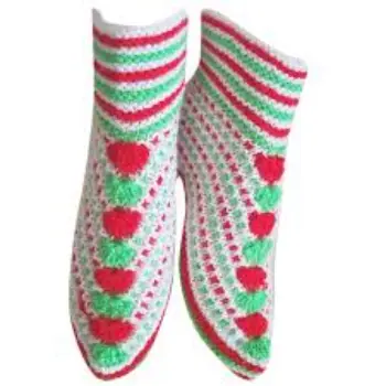 Handmade woolen socks for babies 