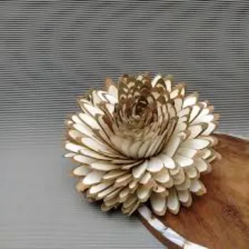 Fancy Shola Flower
