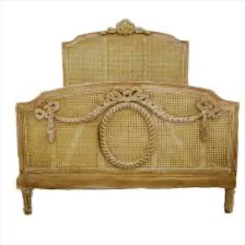  Cane Bed