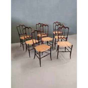  Chaivari Chair