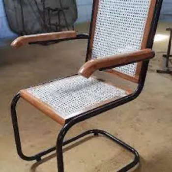 S Type Chair