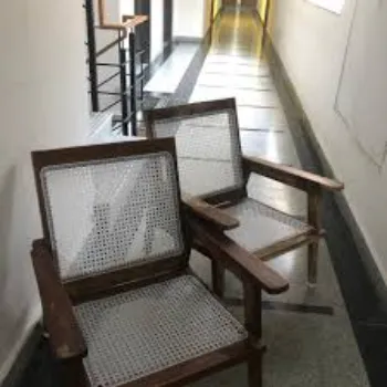  Wire Chair