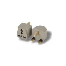 SERAI Universal Travel Adaptor