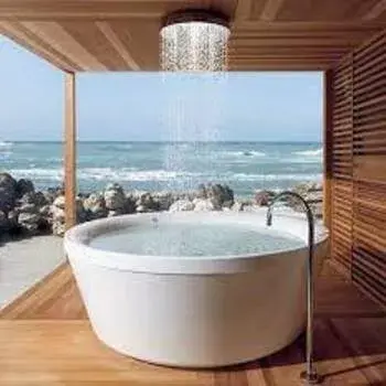 White, Ceramic Bath Tub