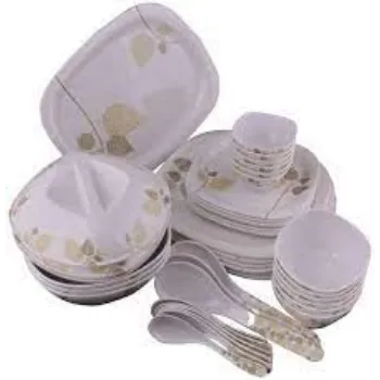 Attractive Design Ceramic Dinner Set