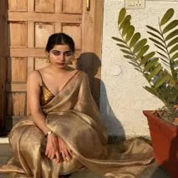 Classic Fashionable Ladies Sarees