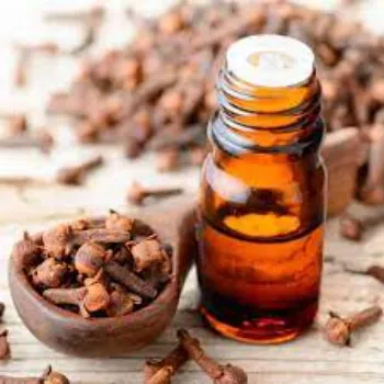 Clean Clove Oil