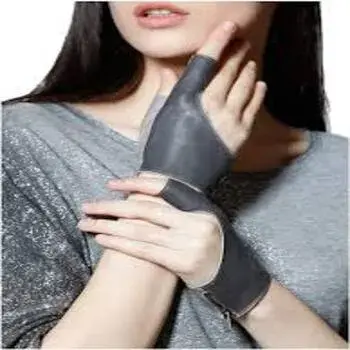 Trendy Designer Gloves For Women 