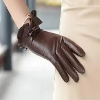Designer Gloves For Girls