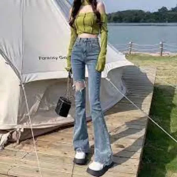Designed Bell Bottom Jeans