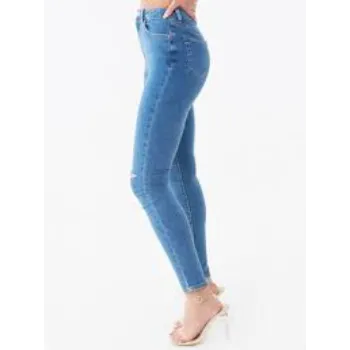 Womens Classic Fitted Jeans