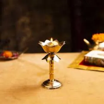 Solid Diya Stand
