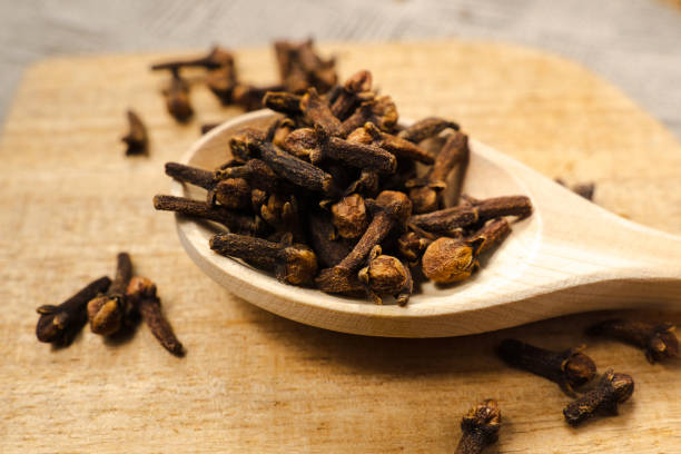  Fresh Dry Cloves