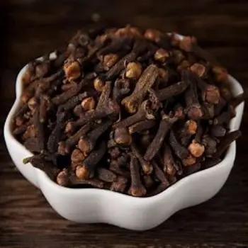 Fresh Dry Cloves