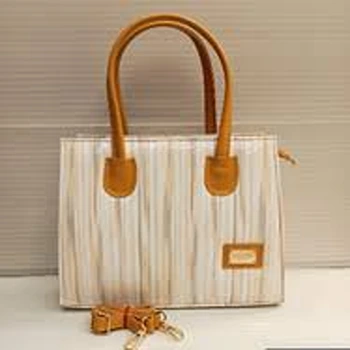 Modish Attractive Designer Bag For Girls