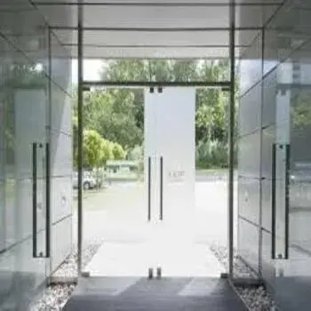 International Standard Saint Gobain Frameless Glass Partitions, For Commercial