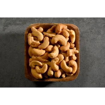  Floured Cashew