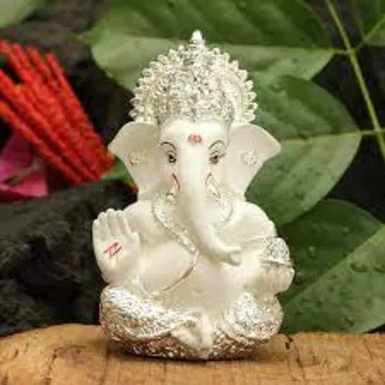  White Ganesh Statue