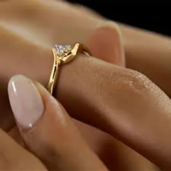 Smooth Texture Gold Ring  