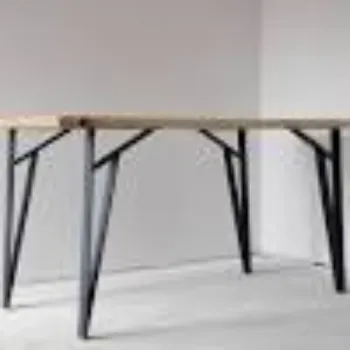 Fine Finishing Iron Coffee Table