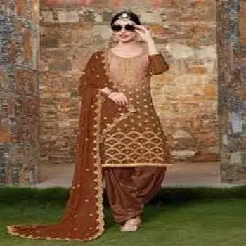 Trendy Suits For Women 