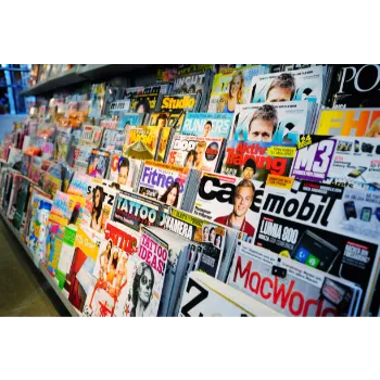 Plain Magazine Stand