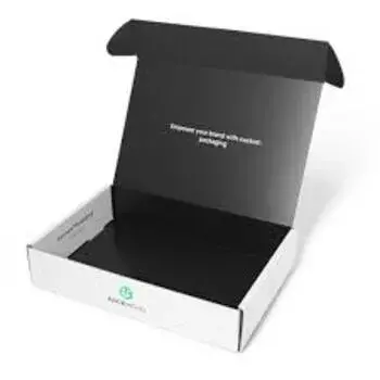 Good Condition Mailer Boxes