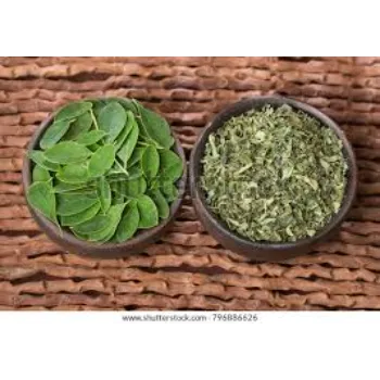 Natural  Moringa Leaves