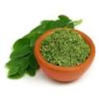 Natural Moringa Leaves