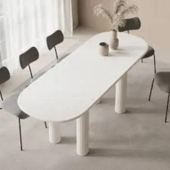 Fine Finishing Oval Dining Table