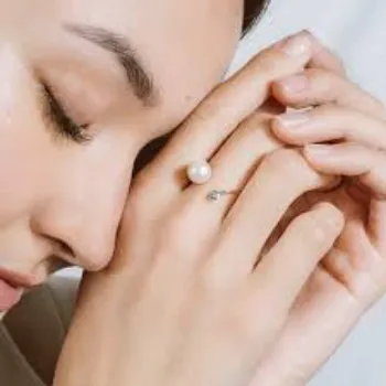 Smooth Texture Pearl Ring 