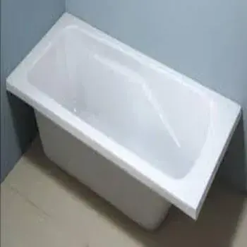 White, Plastic Bath Tub