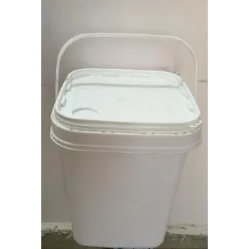Stella Plastic Bucket