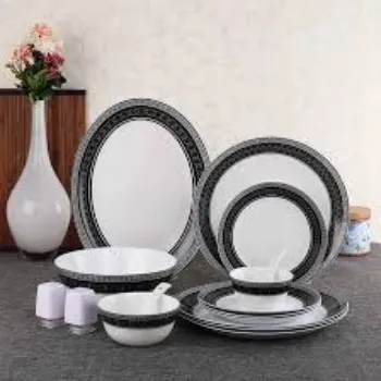 Standard Plastic Dinner Set