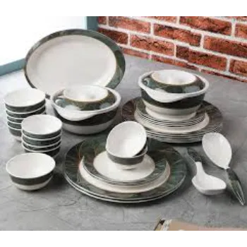 Solid Plastic Dinner Set