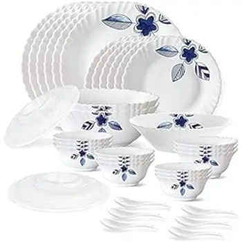Easy To Carry Plastic Dinner Set