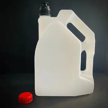 Plastic Engine Oil Can