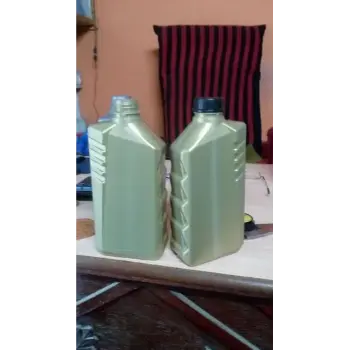New Plastic Engine Oil Can