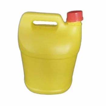 Plastic Engine Oil Can
