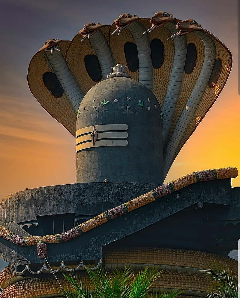 shivling-with-vasuki