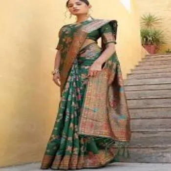 Currently Style Silk Blend Sarees