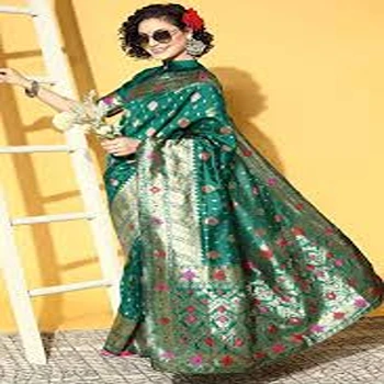 Pretty Silk Blend Saree