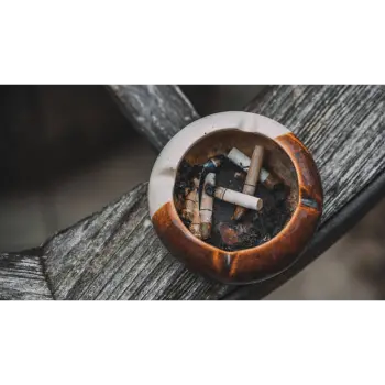 Attractive Stylish Ash Tray