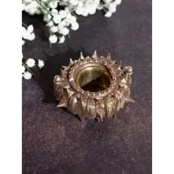 Solid Stylish Ash Tray