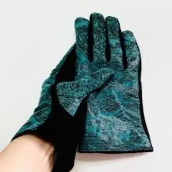 Green Printed Gloves For Unisex