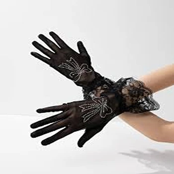 Ravishing Black Leather Designer Gloves