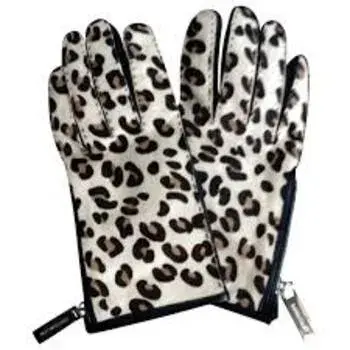 Trendy Designed Gloves With Leopard Print