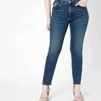 Trendy Designed Ladies Jeans