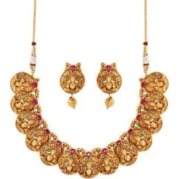 Smooth Texture Temple Necklace 