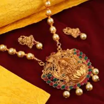 Temple Necklace 